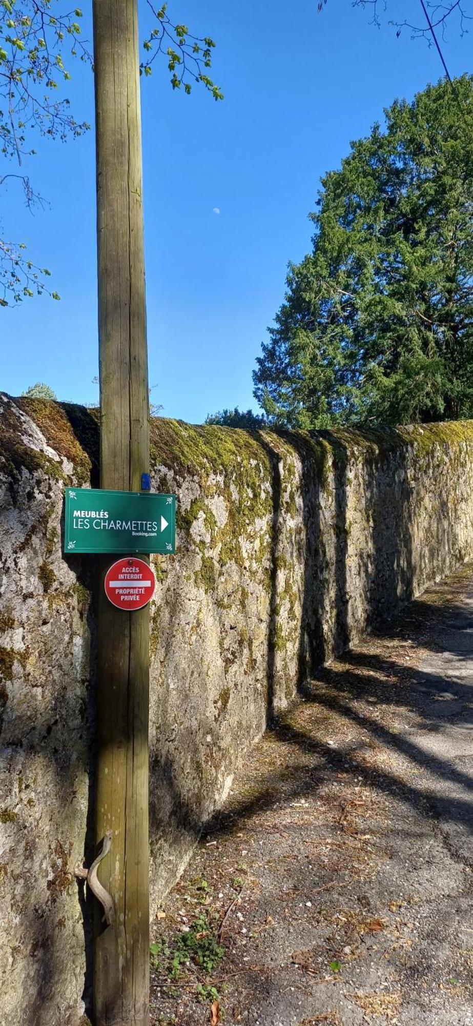 Meubles Les Charmettes Lägenhet Chambéry Exteriör bild